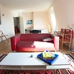 Luminous Apt With View On The Sacre Coeur